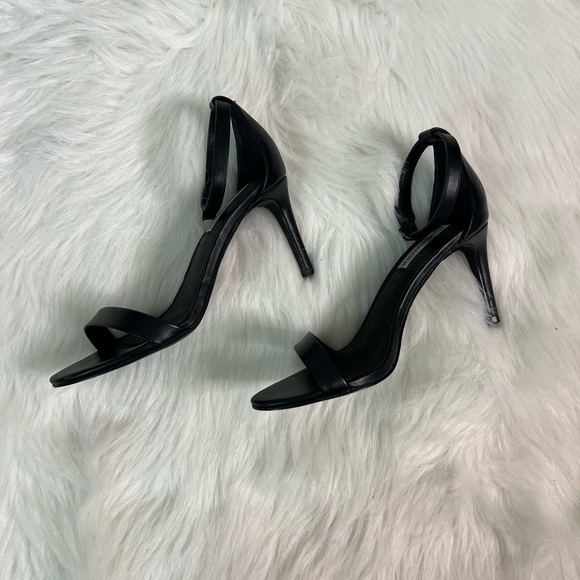 Steve Madden STECIA Black Stiletto Sandals - Size 7 - Picture 7 of 13